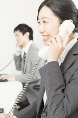 Müşteri hizmetleri operatörleri iş başında 