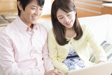 dizüstü bilgisayarınızda evde çalışma çift 