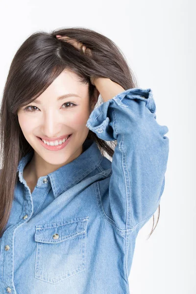 Mooi Japans Vrouw Kijken Naar Camera Wit Achtergrond — Stockfoto