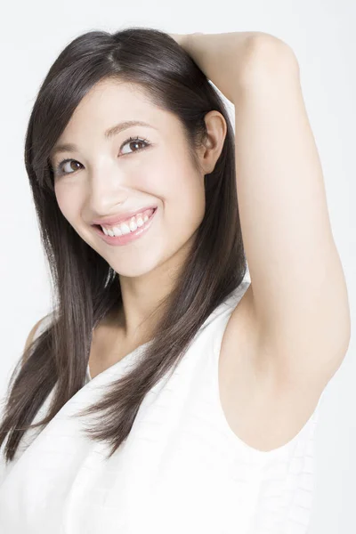 Mulher Japonesa Bonita Com Mão Para Cima Fundo Branco — Fotografia de Stock