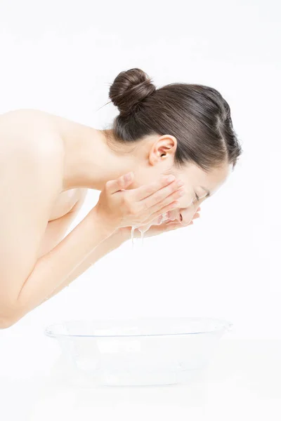 Young Asian Woman Washing Face Water — Stock Photo, Image
