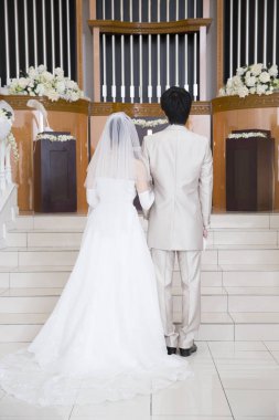 Düğün boyunca mutlu gelin ve damat