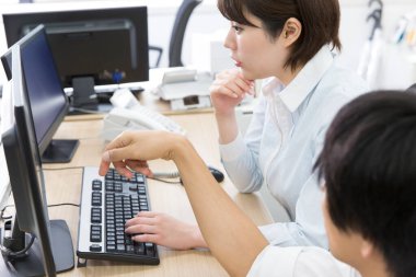 Asyalı işadamı ve işkadını