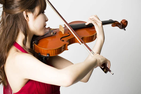 Giovane Bella Asiatico Donna Giocare Violino — Foto Stock