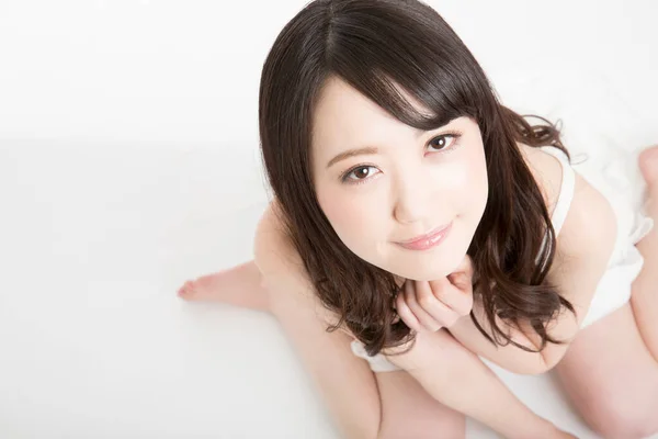 Portret Van Mooi Japans Vrouw Met Lang Haar — Stockfoto