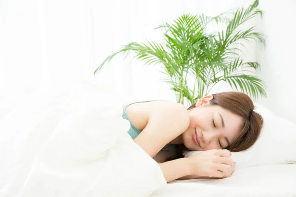 Schöne Asiatische Frau Schlafen Die Schlafzimmer — Stockfoto