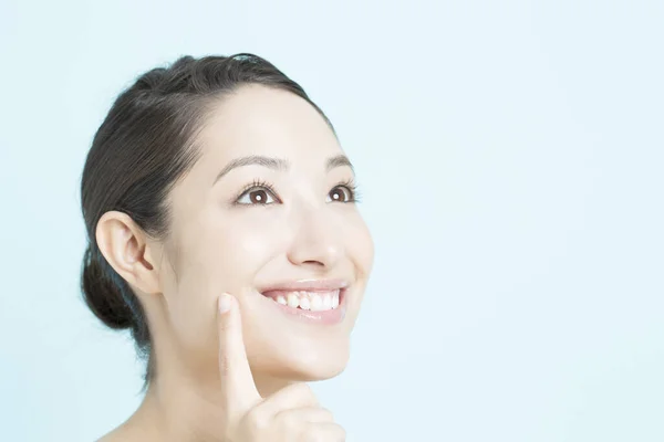 Beautiful Young Asian Woman Smiling Clean Skin Facial Treatment Cosmetology — Stock Photo, Image