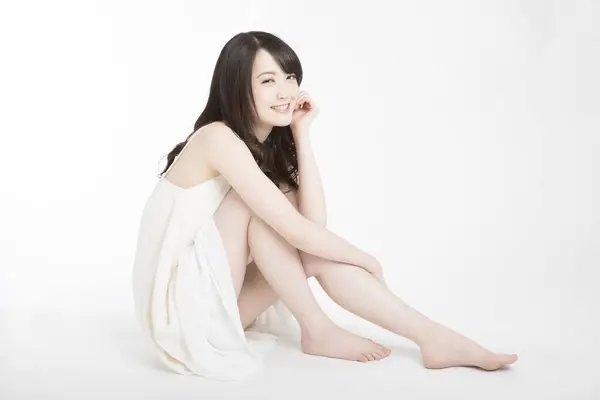 日本美女肖像 长发女子 — 图库照片