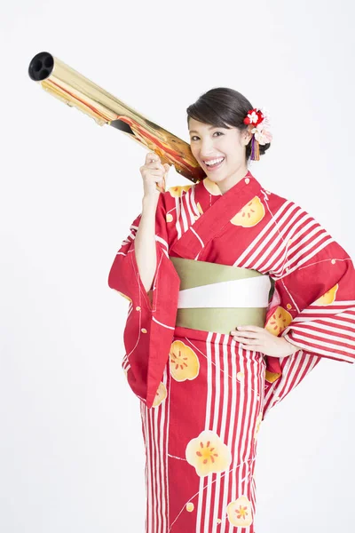Porträt Einer Schönen Frau Japanischer Tracht Mit Fernrohr — Stockfoto