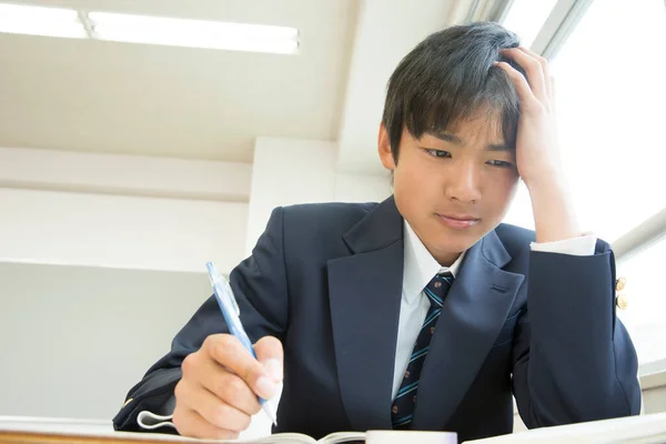 Retrato Estudante Japonês Estudando Sala Aula — Fotografia de Stock