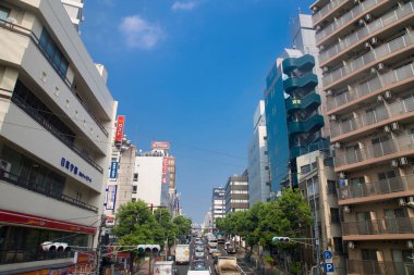 Asya şehrindeki trafik manzarası