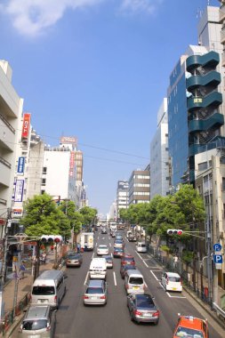 Asya şehrindeki trafik manzarası