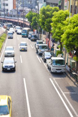 Asya şehrindeki trafik manzarası