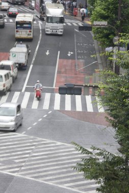 Trafik işaretleri, arabalar