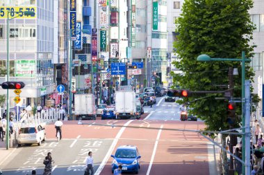 Tokyo City, Japonya 'da modern binalar ve arabalar