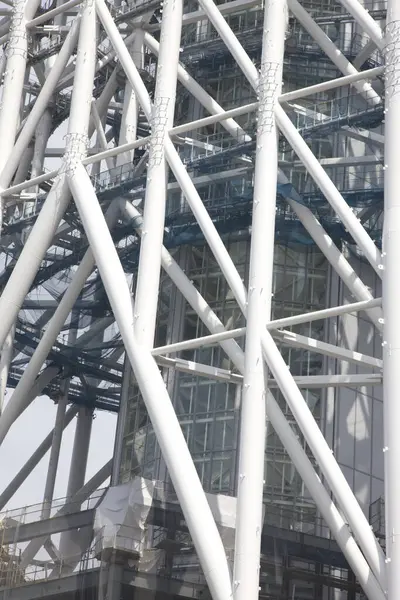 Modern Metal Endüstriyel Kule Inşaatı — Stok fotoğraf