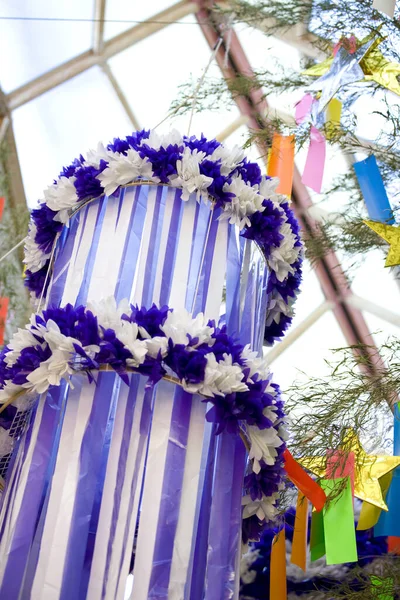 祭りのための通りで飾られた田畑の装飾 — ストック写真