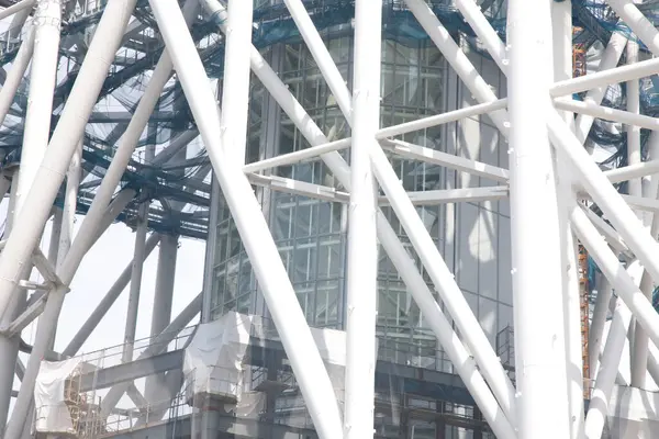 Der Moderne Industrielle Turmbau Aus Metall — Stockfoto