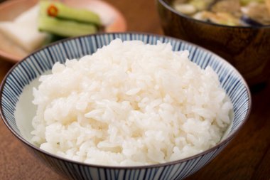 Bir kase taze pilav. Japon yemeği. 