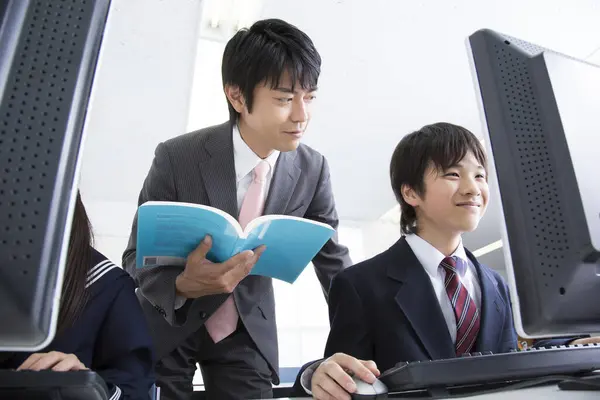 Portrait Asian Students Teacher Computer Class — Stock Photo, Image