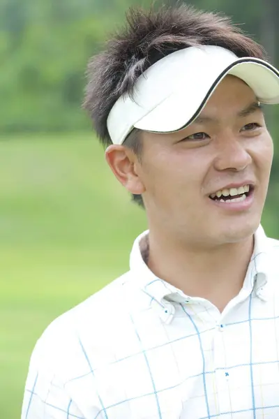 Jovem Japonês Jogando Golfe Durante Dia — Fotografia de Stock