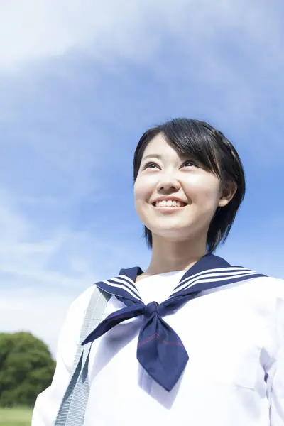 Retrato Chica Asiática Con Uniforme Escolar — Foto de Stock