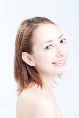 Genç Asyalı kadın portresi 