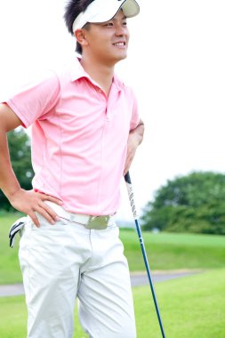 Kulüpteki golf oyuncusu. 