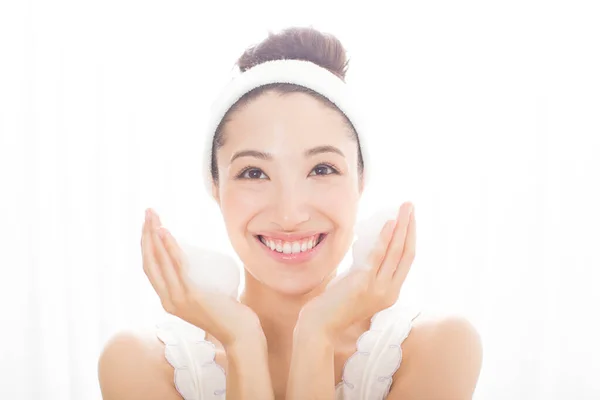 Japanese Woman Cleaning Face Closeup Portrait Young Lady Washing Her — Stock Photo, Image