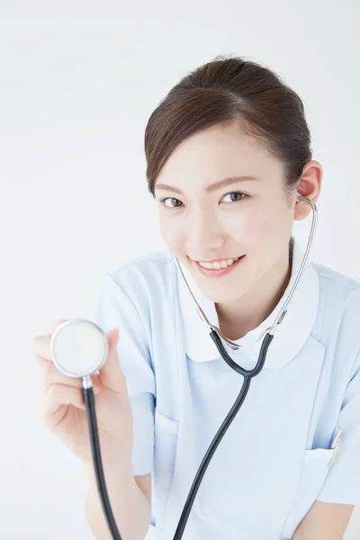 Porträtt Asiatisk Kvinnlig Läkare — Stockfoto