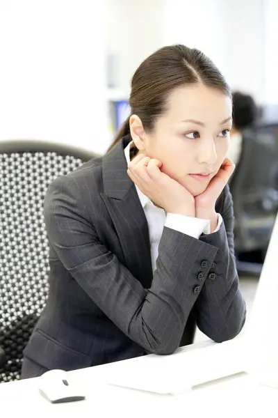 Mulher Negócios Asiática Bonita Trabalhando Escritório — Fotografia de Stock