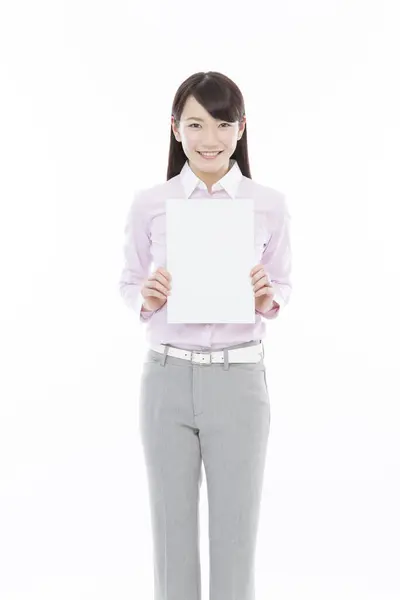 Jeune Asiatique Femme Affaires Tenant Tableau Blanc Sur Fond Isolé — Photo