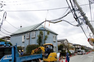 Japonya 'daki şehir doğal afetten sonra büyük hasara yol açıyor.