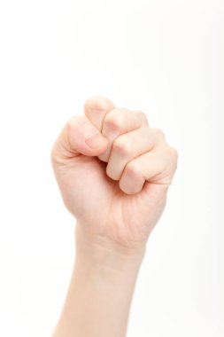 Beyaz bir arka plan üzerinde yumruk