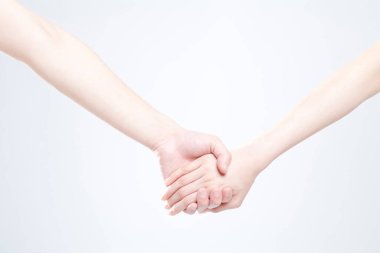 İki elinizi de kapatın.