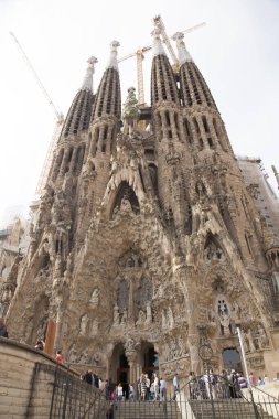 görünümünü sagrada familia için Barselona, İspanya.