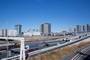 Şehirdeki otoyol manzarası