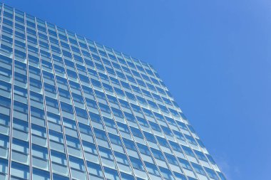 Şehirdeki yüksek binaların gündüz görüntüsü 