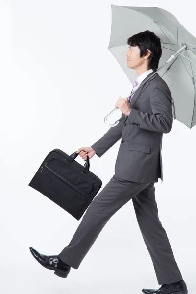 Junger Japaner Bürokleidung Mit Regenschirm — Stockfoto