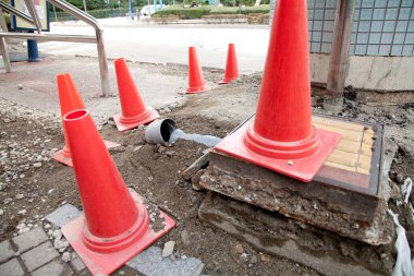 Yol ve inşaat alanındaki trafik paracıkları