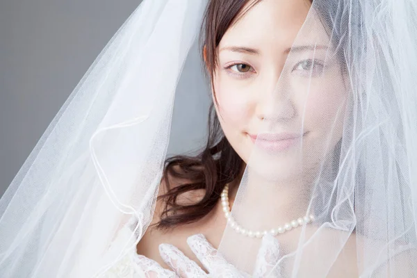 Beautiful Young Asian Bride White Wedding Dress — Stock Photo, Image