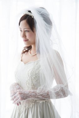 Peçeli güzel Japon gelini.