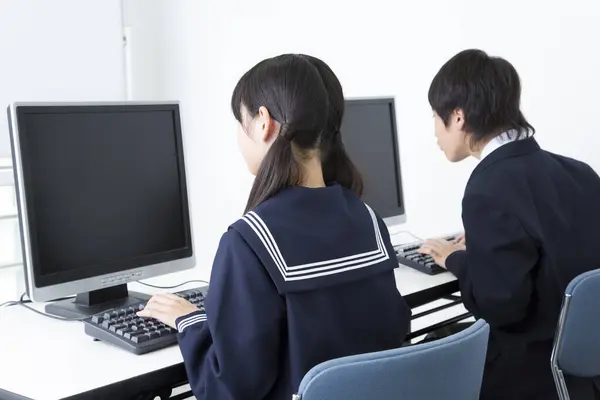 Portrait Asian Students Studying Computer Class — Stock Photo, Image