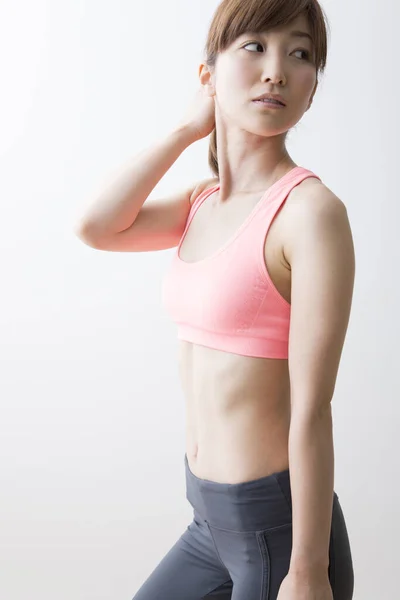 Porträt Einer Sportlichen Japanerin Asiatisches Mädchen Beim Fitnesstraining Weißer Hintergrund — Stockfoto