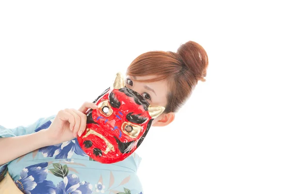 Japán Hagyományos Kimono Kezében Egy Piros Maszk Szarvak — Stock Fotó