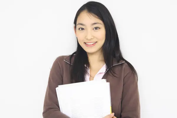 Retrato Mujer Joven Asiática Sosteniendo Libros Texto Sonriendo Universidad — Foto de Stock