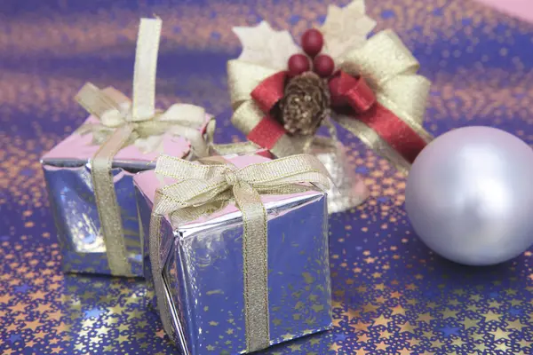 Рождественские Подарочные Коробки Закрываются Лицензионные Стоковые Изображения