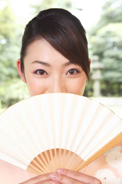 Portrait Young Japanese Woman Folding Fan — Stock Photo, Image