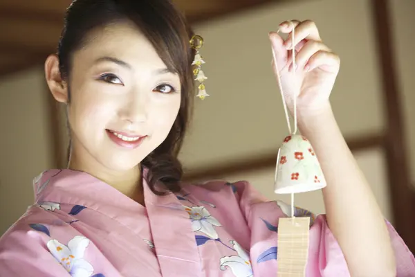 Young Asian Woman Kimono Holding Wind Chime — Stock Photo, Image