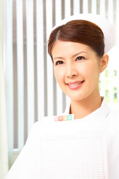 Retrato Hermosa Enfermera Japonesa Sala Hospital — Foto de Stock